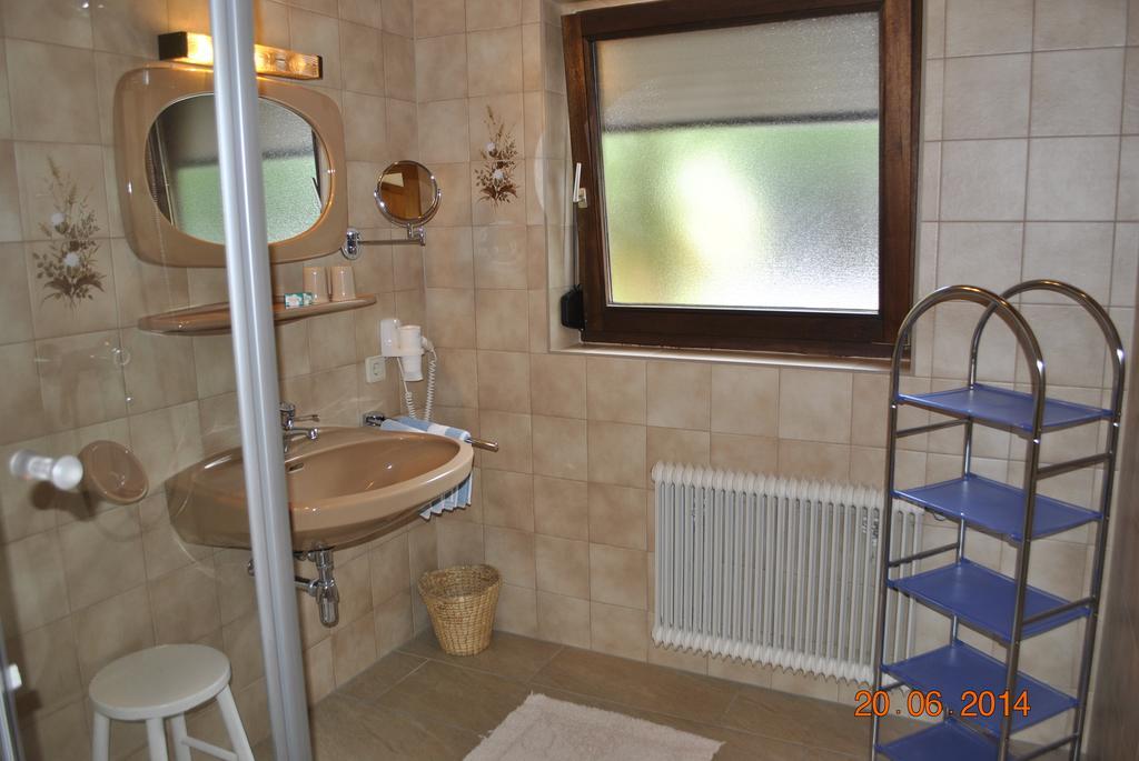 Seecamping & Pension Mentl Landskron Quarto foto